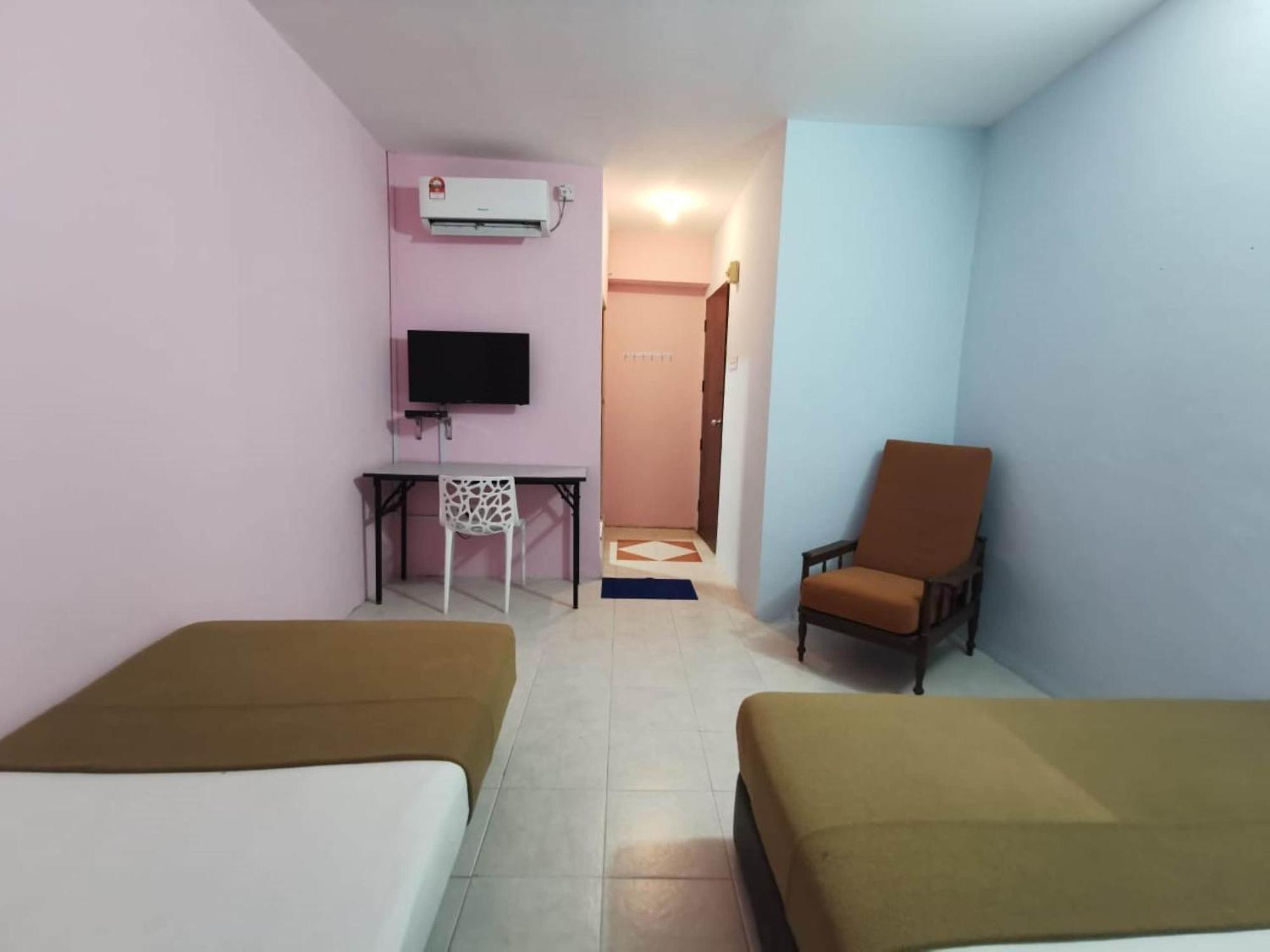 Super Oyo 90086 My Seven Days Inn ยะโฮร์บาห์รู ภายนอก รูปภาพ