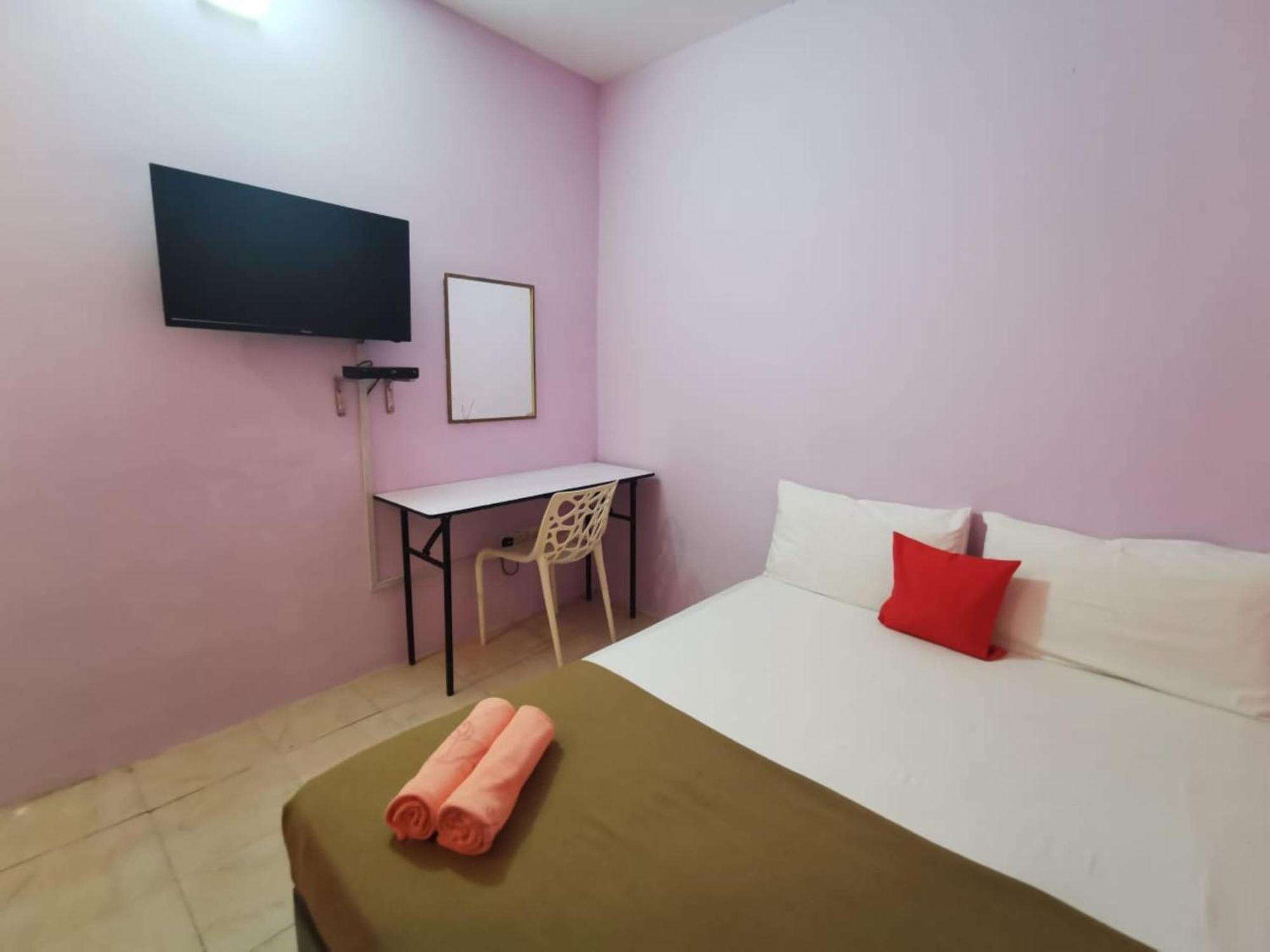 Super Oyo 90086 My Seven Days Inn ยะโฮร์บาห์รู ภายนอก รูปภาพ